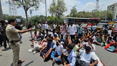 Undergraduate students of Nizam College protest over non availability of hostel accommodation in Hyderabad