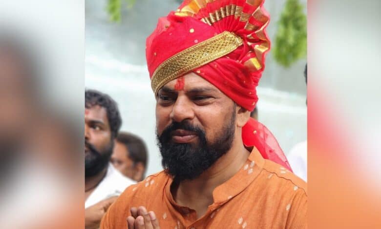 Goshamahal MLA T Raja Singh, who recently resigned from the BJP, attends Bonalu festivities at the Simhavahini Mahankali Lal Darwaza Temple on Sunday