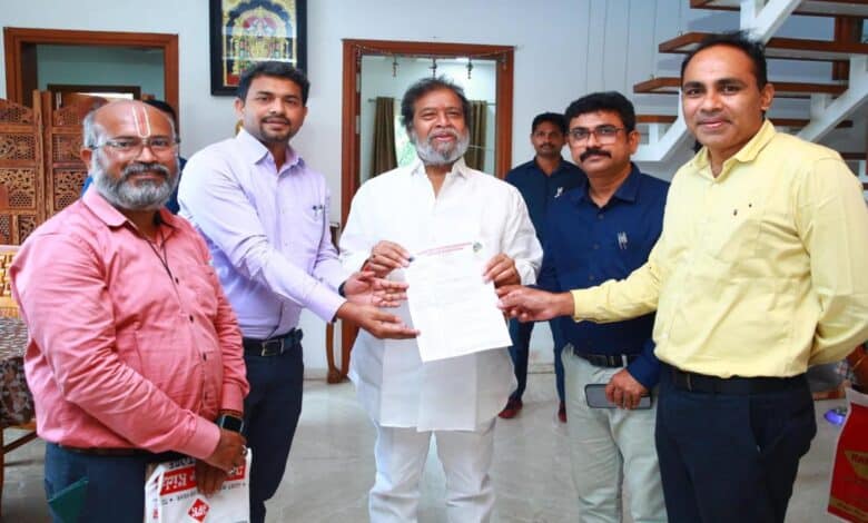 TTGDA members submit a representation to health minister