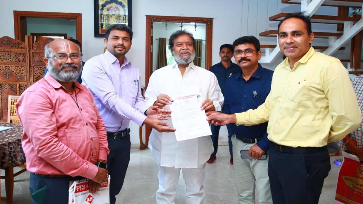TTGDA members submit a representation to health minister