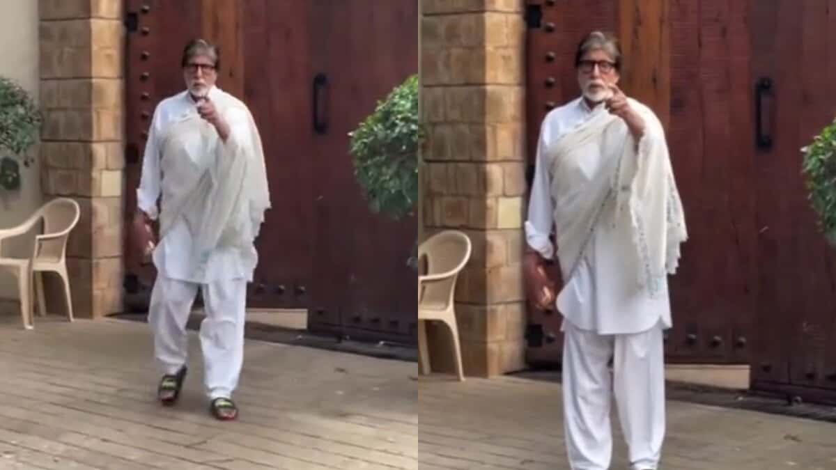 Amitabh Bachchan outside his home Jalsa