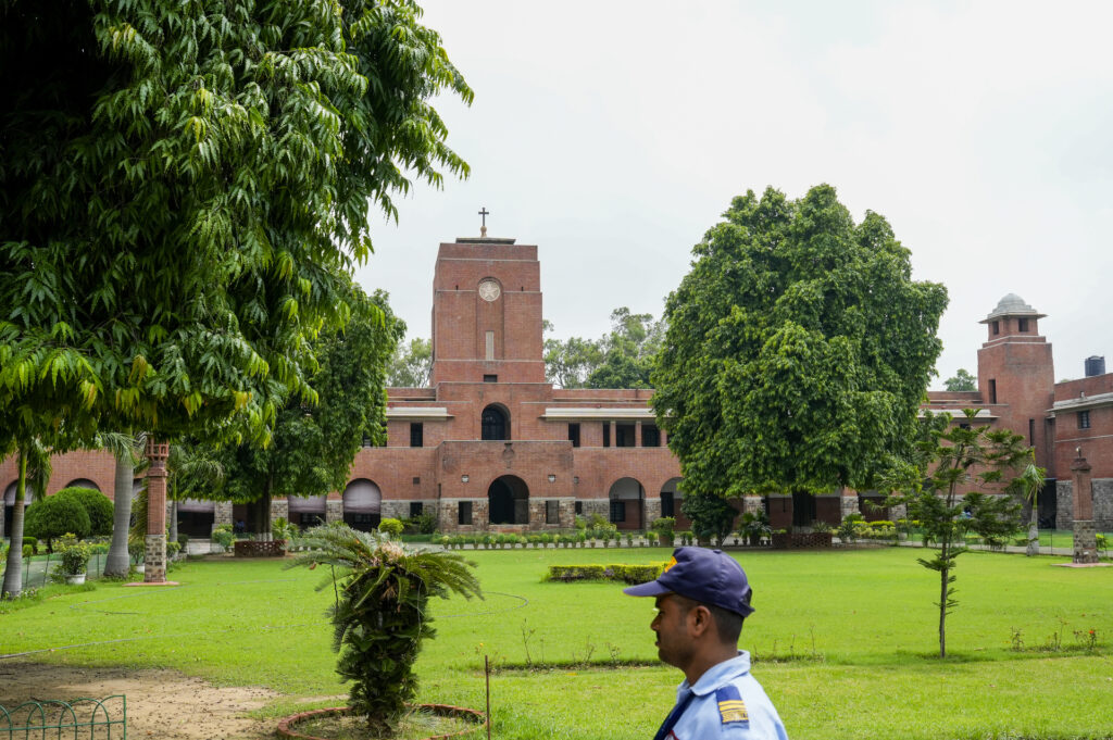 St Stephen's College receives bomb threat in Delhi