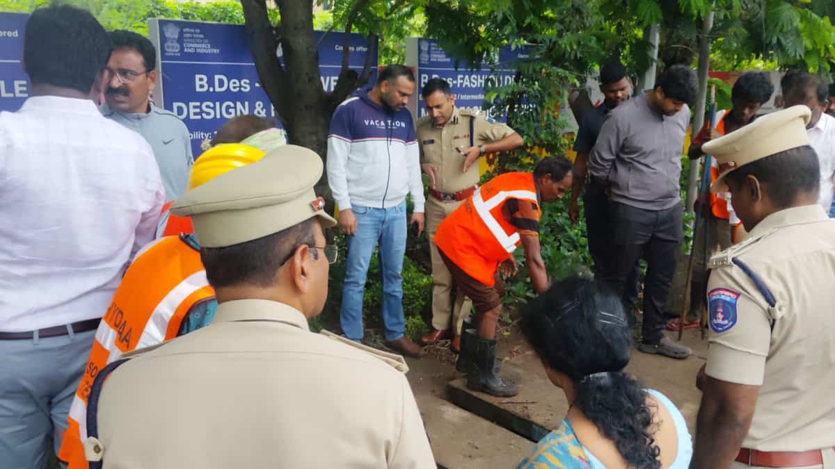GHMC commissioner orders expediting post-monsoon activities in Hyderabad
