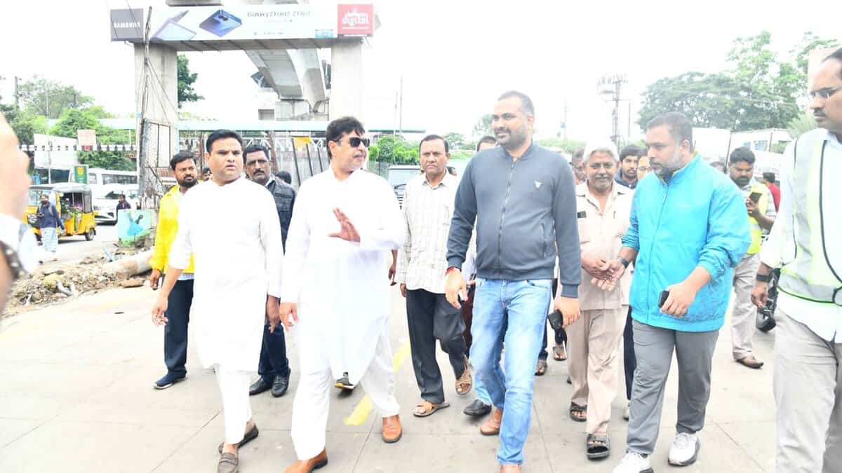 GHMC commissioner inspects Nalgonda X Road-Owaisi Junction flyover in Hyderabad