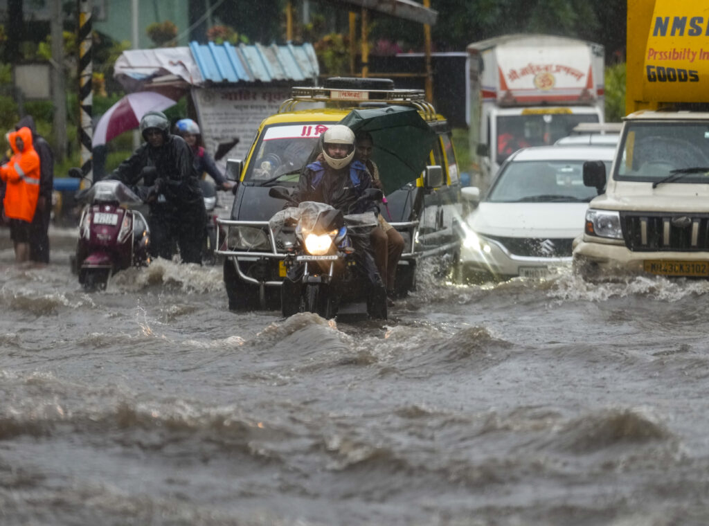Weather: Rain in Mumbai