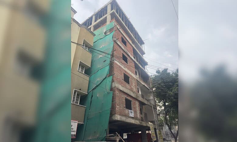 A building in Surynagar Shaikpet