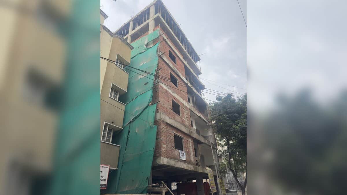 A building in Surynagar Shaikpet