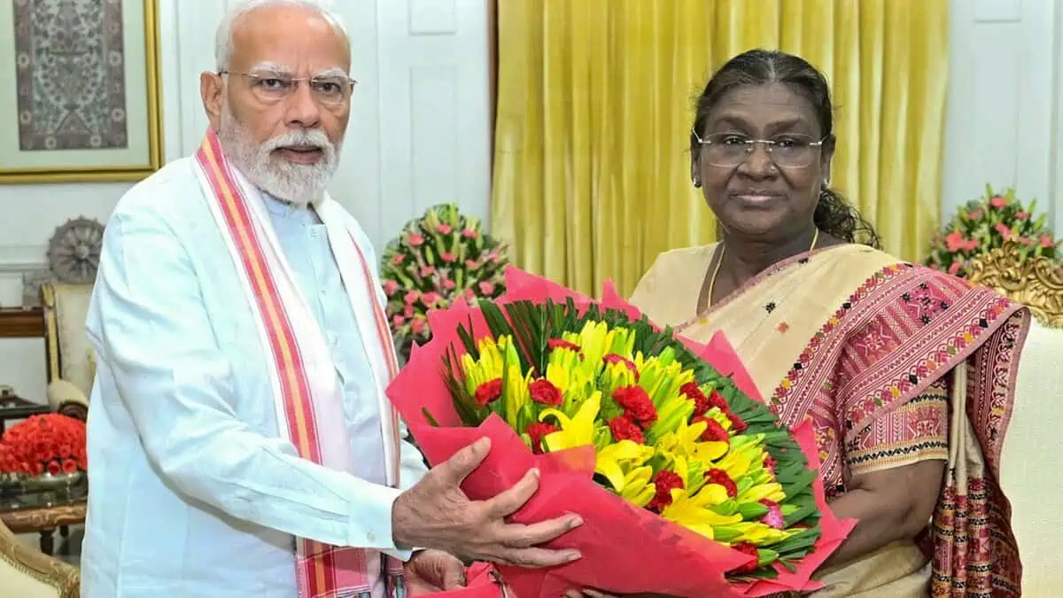 President Droupadi Murmu with Union HM Amit Shah during a meeting