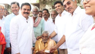 Smart Ration Cards distribution in Nandivelugu village by AP minister