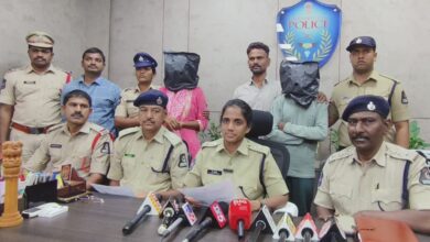 Hyderabad police with ganja peddlars