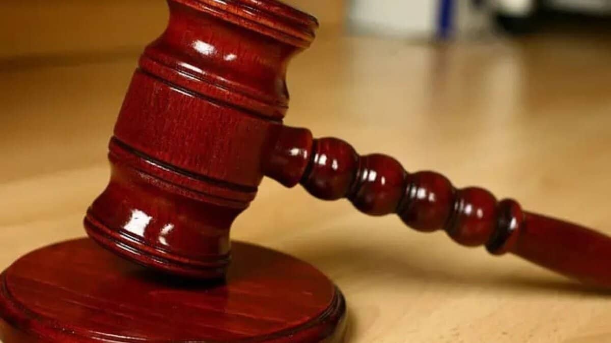 An image of a gavel used for Representational purpose