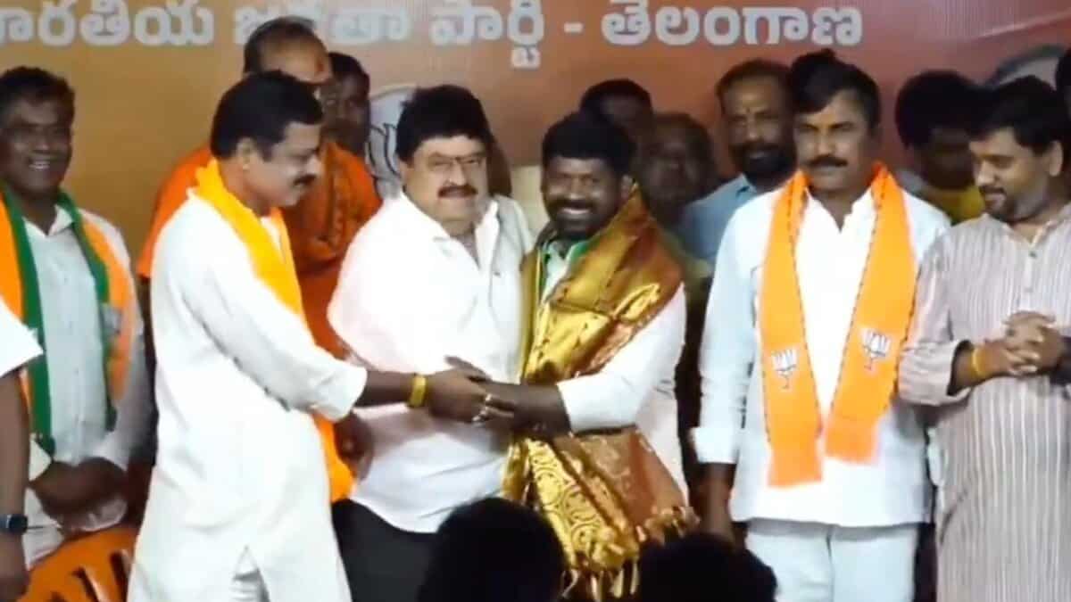 Guvvala Balaraju along with Telangana BJP President N Ramchander Rao