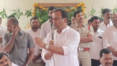 Komatireddy Rajgopalreddy adresses a gathering in Munugode