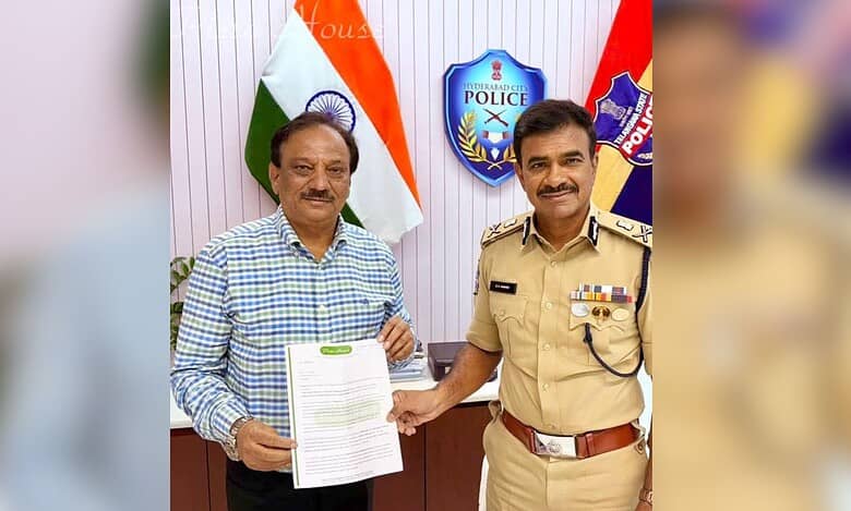 Pista House chairman Mohammed Abdul Majeed met Hyderabad city police commissioner CV Anand on Monday