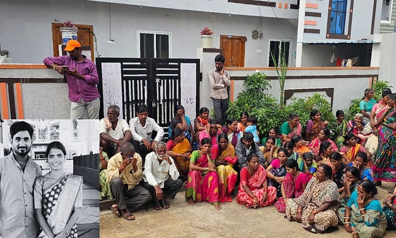 Relatives of Swati stage a protest in front of Mahender's house on Sunday.