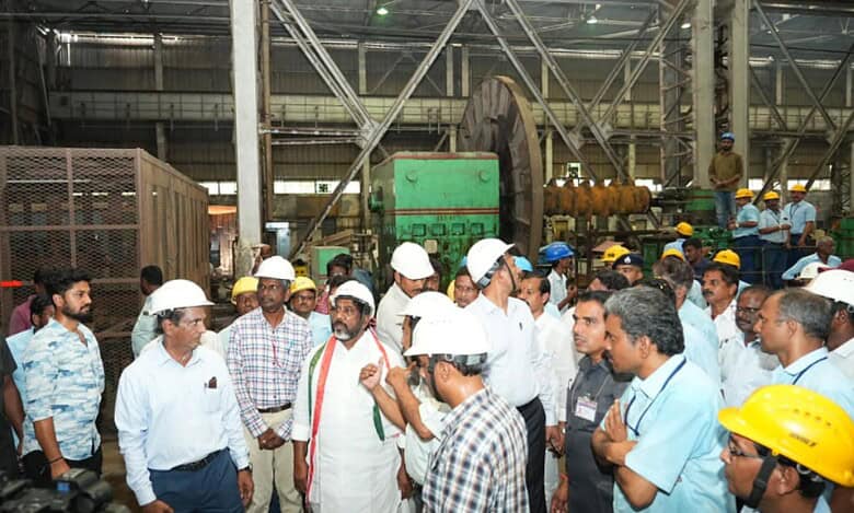 Deputy CM Bhatti Vikramarka visited Andhra Pradesh Heavy Machinery and Engineering Limited (APHMEL)