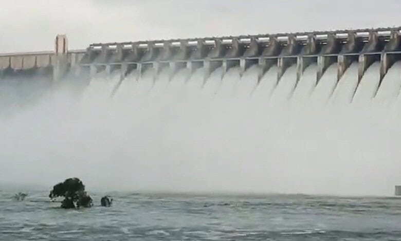 Nagarjuna sagar dam gates lifted