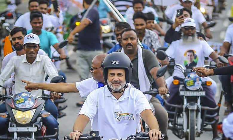 Rahul Gandhi leads 'Voter Adhikar Yatra' in Bihar