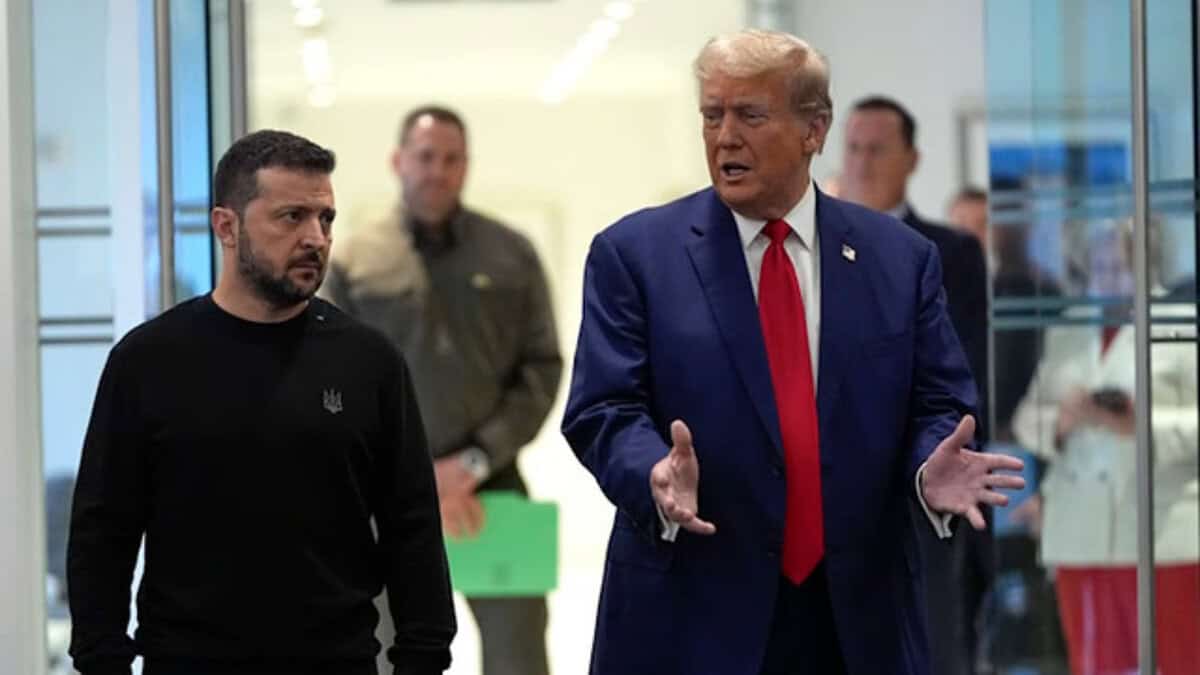 Ukraine's President Volodymyr Zelenskyy with Donald Trump