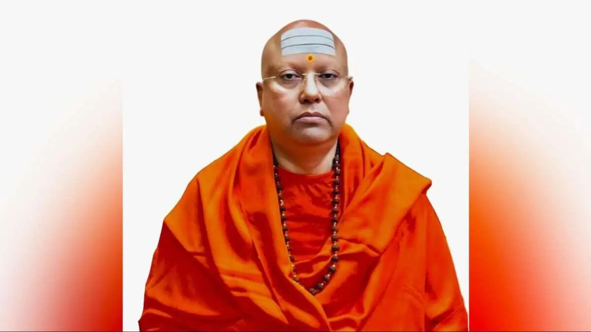 Chaitanyananda Saraswati, accused of sexually harassing 17 female students, held in Agra