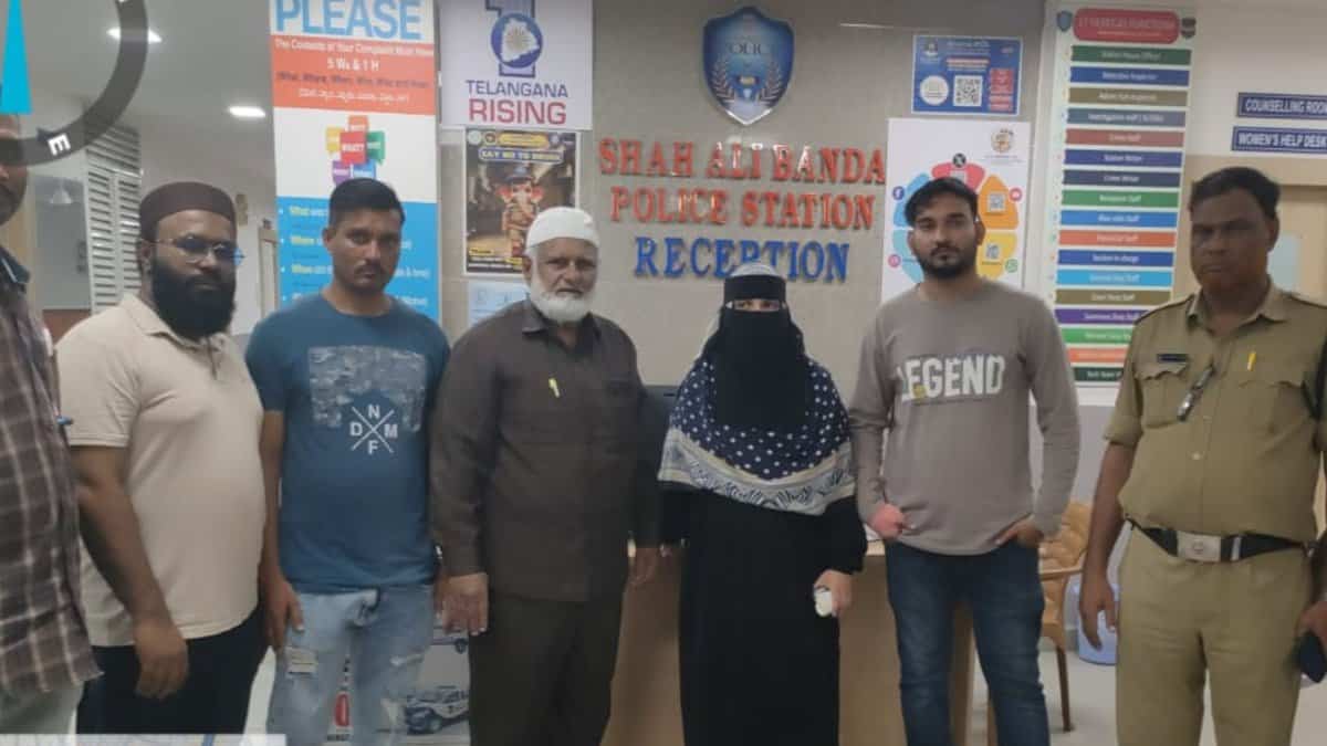 Auto driver returns bag of gold to owner in Hyderabad's Old City
