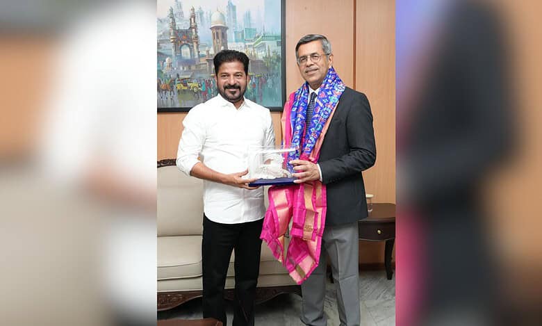 Chief Minister Revanth Reddy meets Telangana High Court Chief Justice Aparesh Kumar Singh