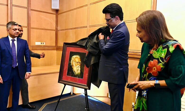 TN CM Stalin unveils Periyar portrait at Oxford, hails Self-Respect Movement