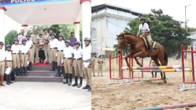 Hyderabad commissioner of Police poses with women constables inducted in the mounted unit