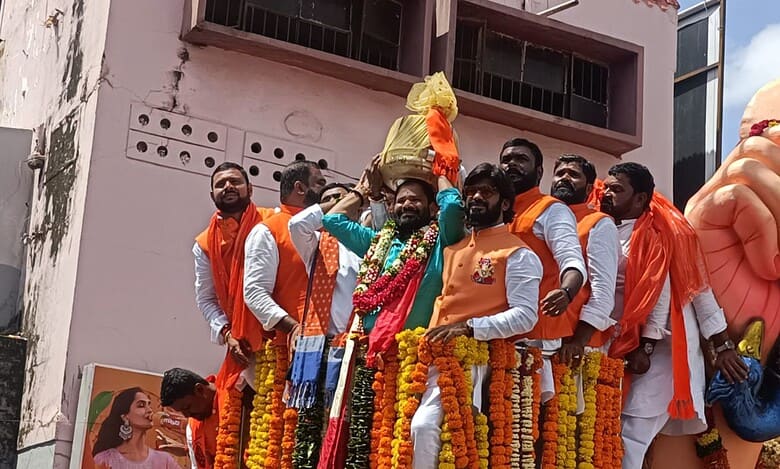 Lingala Dasharath Goud wins Balapur Ganesh Laddu