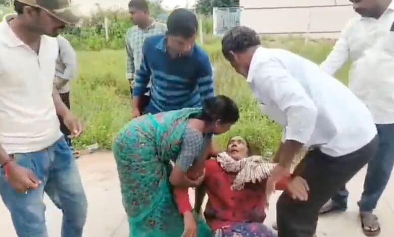 A woman farmer collapses while waiting to purchase urea in Telangana