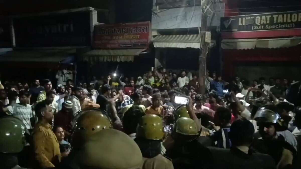 Angry Muslims protest in front of police station in Uttar Pradesh's Shahjahanpur area