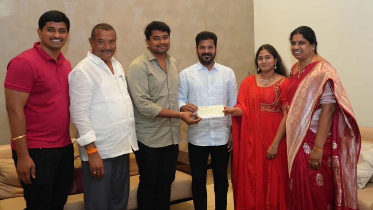 Miryalguda MLA B Laxma Reddy and family meet CM Revanth in Hyderabad