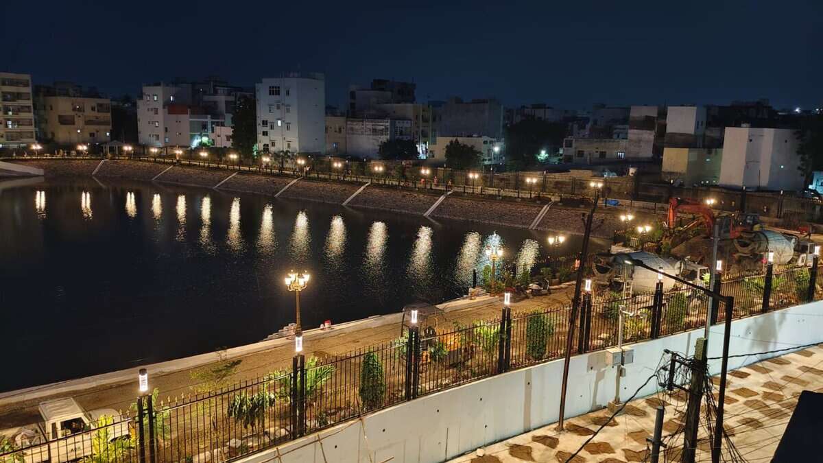 Bathukamma Kunta lake in Hyderabad