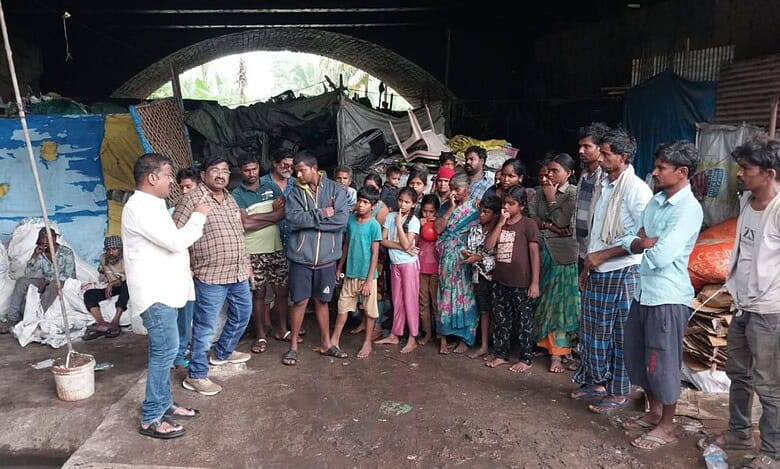 People stranded due to rains in Hyderabad