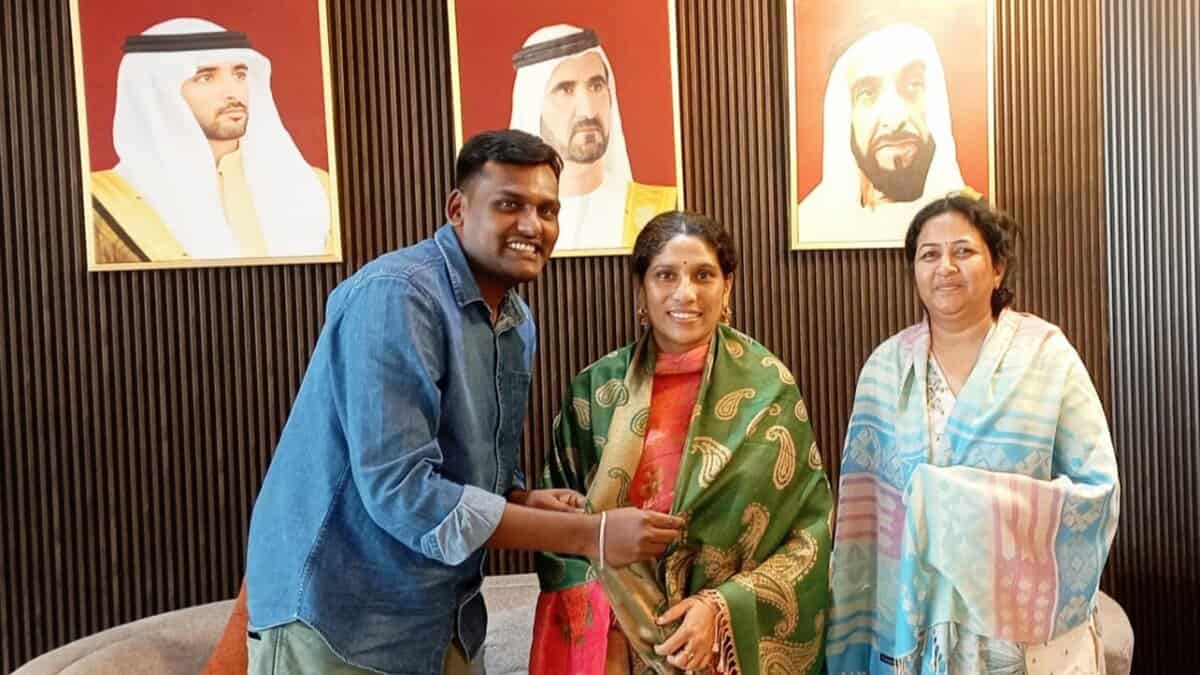 Alluri Krishnaveni and Dr Vennela Gaddar felicitated during Bathukamma 2025 celebrations in Dubai.