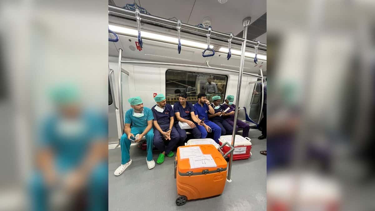 Medical professionals transporting organs on the Hyderabad metro