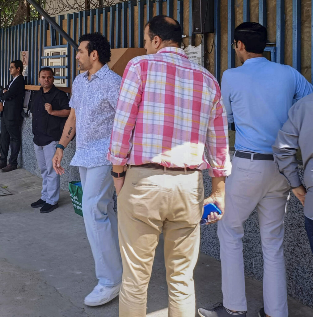 Cricketer Robin Uthappa appears before ED in online betting app case