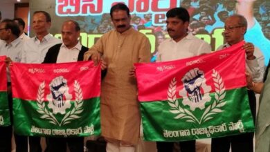 Teenmar Mallanna launches Telangana Rajyadhikara Party