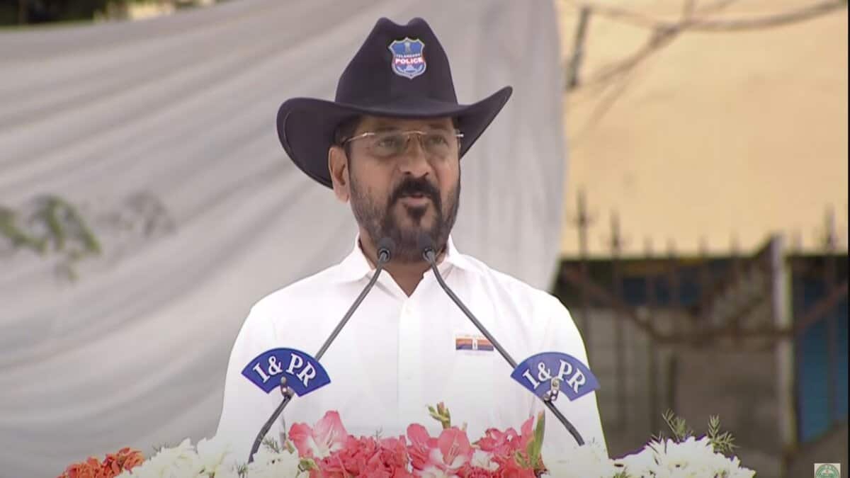 A Revanth Reddy addresses police officials during Police Commemoration Day