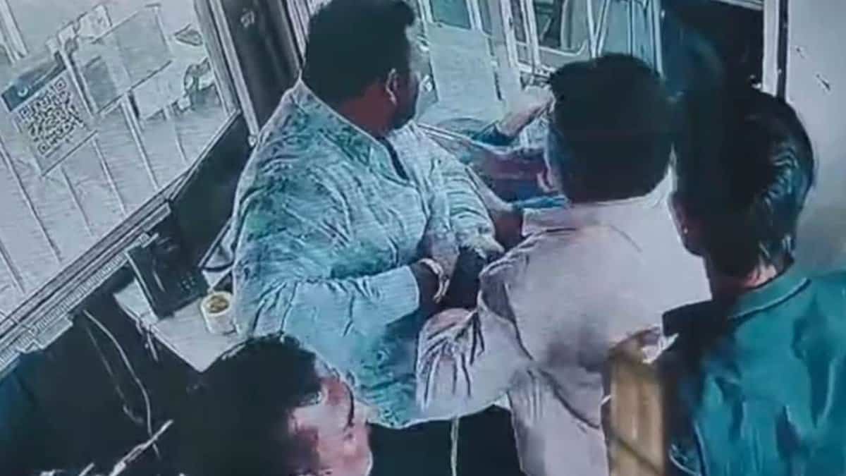 Video: BJP leader's son, friends assault toll booth staffer in Karnataka