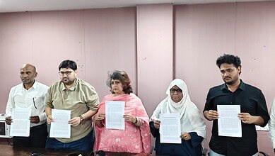 Activists of the Concerned Citizens Forum demanded a XBI inquiry into Riyaz's encounter by Nizamabad police, and the murder of constable Pramod.