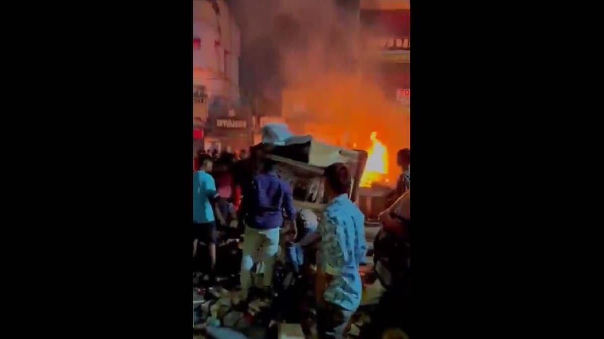 Violence breaks out in Cuttack over Durga idol procession