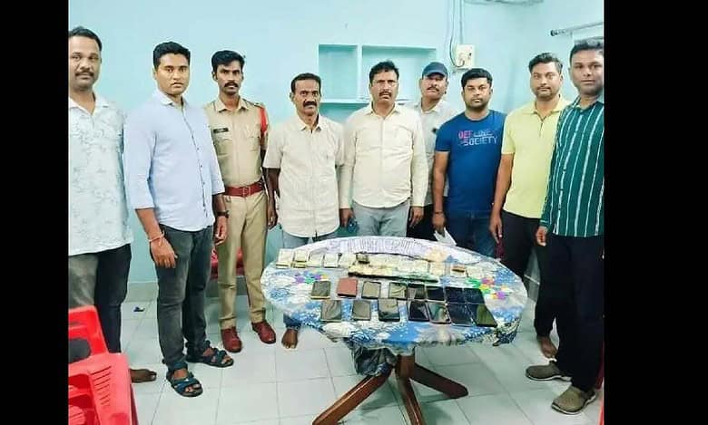 Ex Congress MLA Donepudi Ramesh held for gambling in Warangal