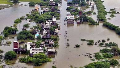 Cyclone Montha in Hanamkonda