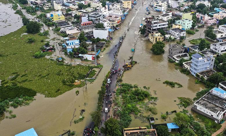 Cyclone Montha in Hanamkonda