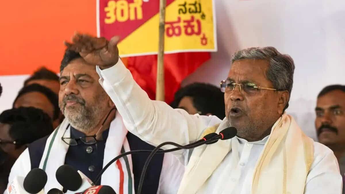 Karnataka CM Siddaramaiah and deputy CM DK Shivakumar