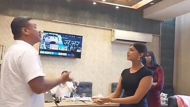 A aspirant model stands up courageously against moral policing in Rishikesh, Uttarakhand