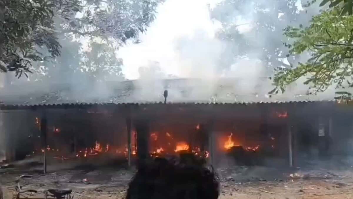 At least six persons have died in a fire accident at a crackers manufacturing unit in Andhra on Wednesday