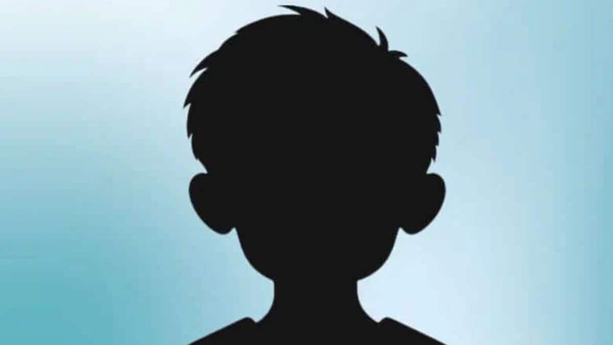 Representational image depicting a minor boy