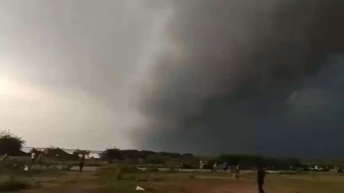 cyclone montha
